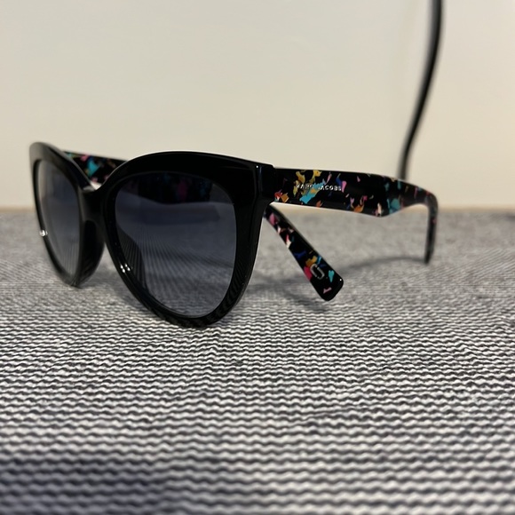 Marc Jacob’s  marc 310/s worn a handful of times - Picture 3 of 3